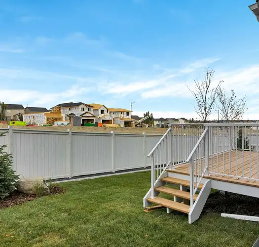 1022 Bayview Crescent SW, Airdrie, AB, photo 5 of 7